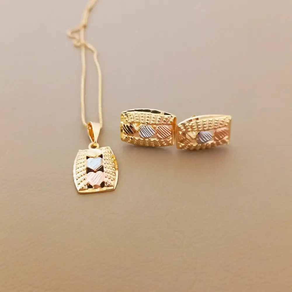 CONJUNTO 3 CORAÇÕES 3 OUROS