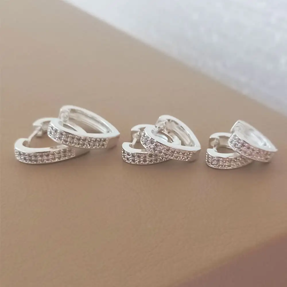 TRIO DE BRINCOS ARGOLA CORAÇÃO CRAVEJADO EM PRATA 925