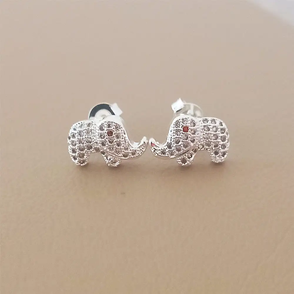 BRINCO ELEFANTE CRAVEJADO EM PRATA 925