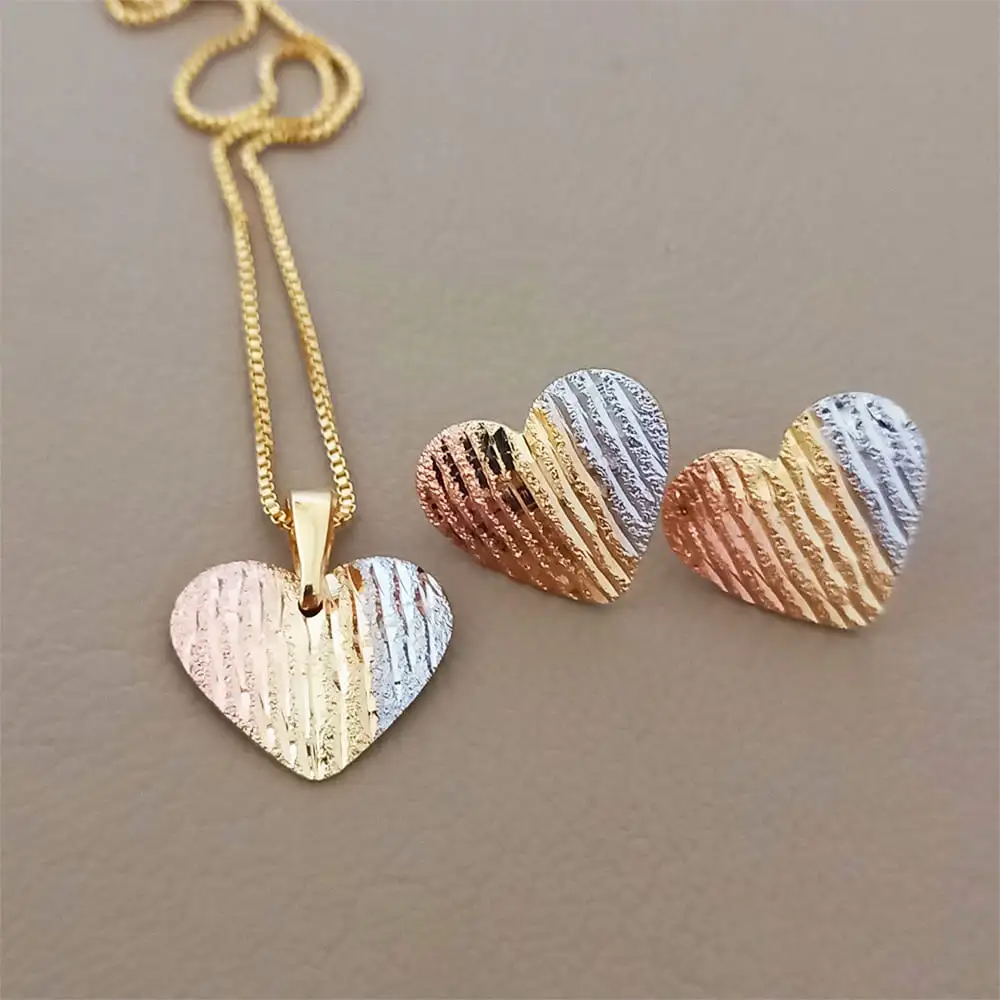 CONJUNTO CORAÇÃO 3 OUROS