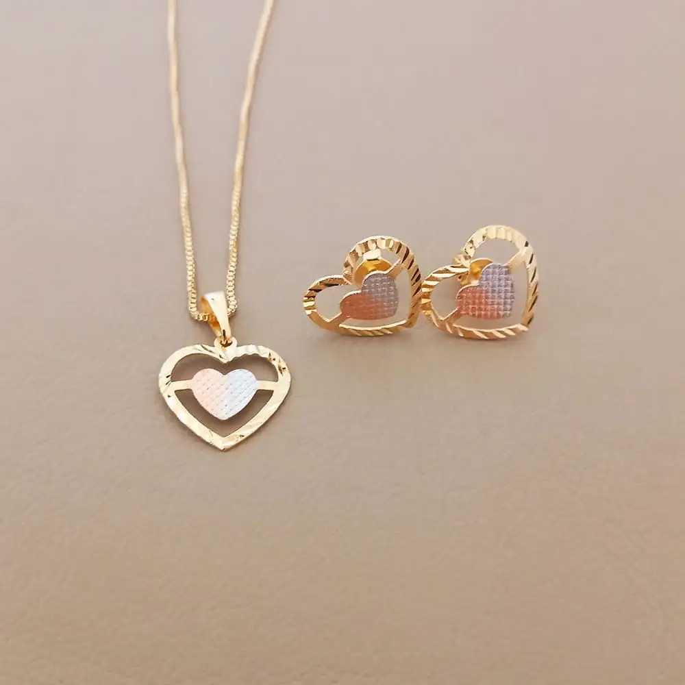 CONJUNTO CORAÇÃO VAZADO 3 OUROS